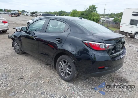 2019 Toyota Yaris Le z USA, uszkodzony, nr VIN 3MYDLBYV5KY500931